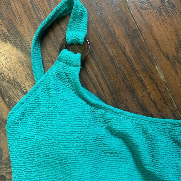 Shade & Shore Women'sSquare Neck Pucker High Leg One Piece Swimsuit -<<112>>> - Picture 7 of 10